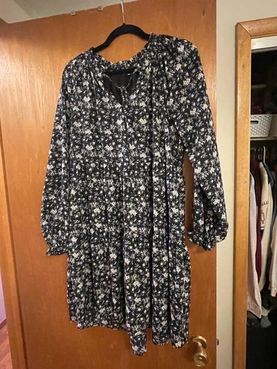 Wishlist Dresses & Skirts - Wishlist Navy Floral Long Sleeve Dress